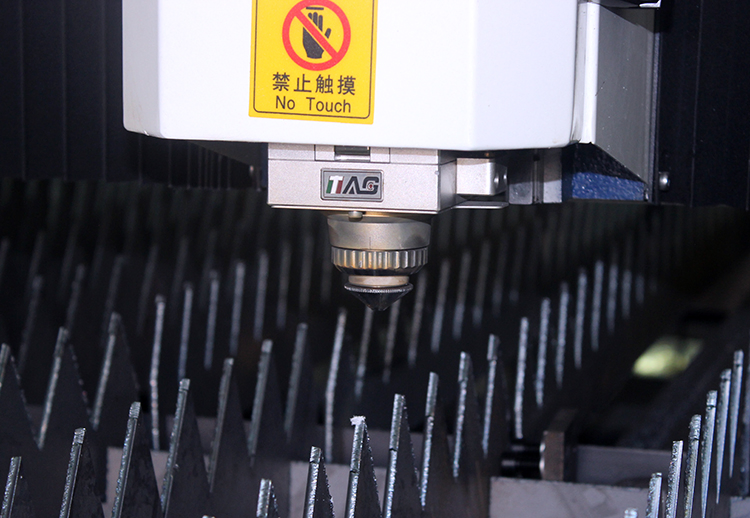 Advanced Fiber Laser Cutting System for Metal Industries