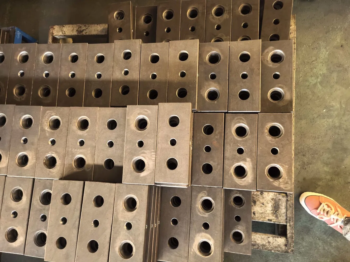 Selectorized Weight Stack System with Safety Lock Mechanism