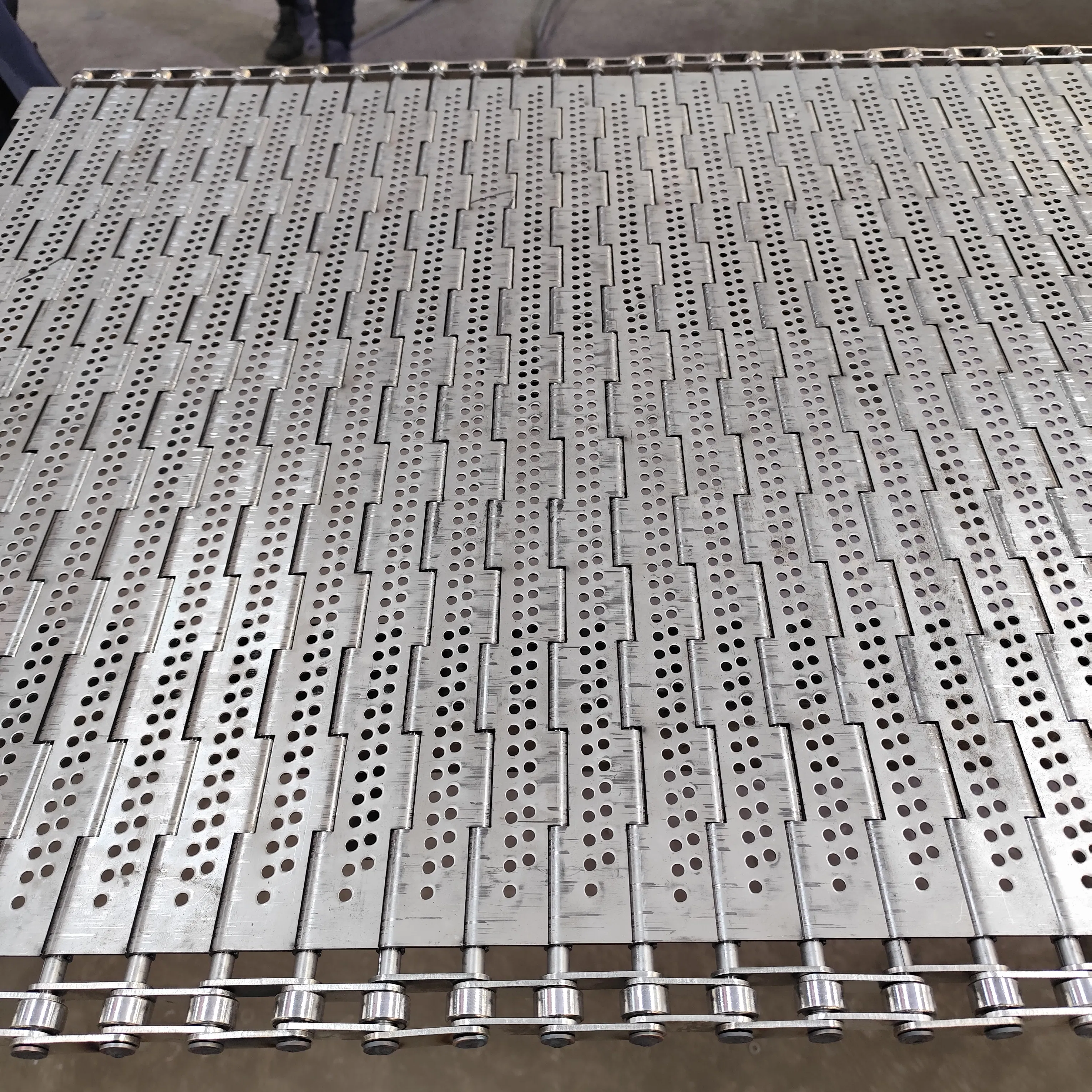 Customized Plate Belt Conveyor System with 500 Kg Weight Capacity