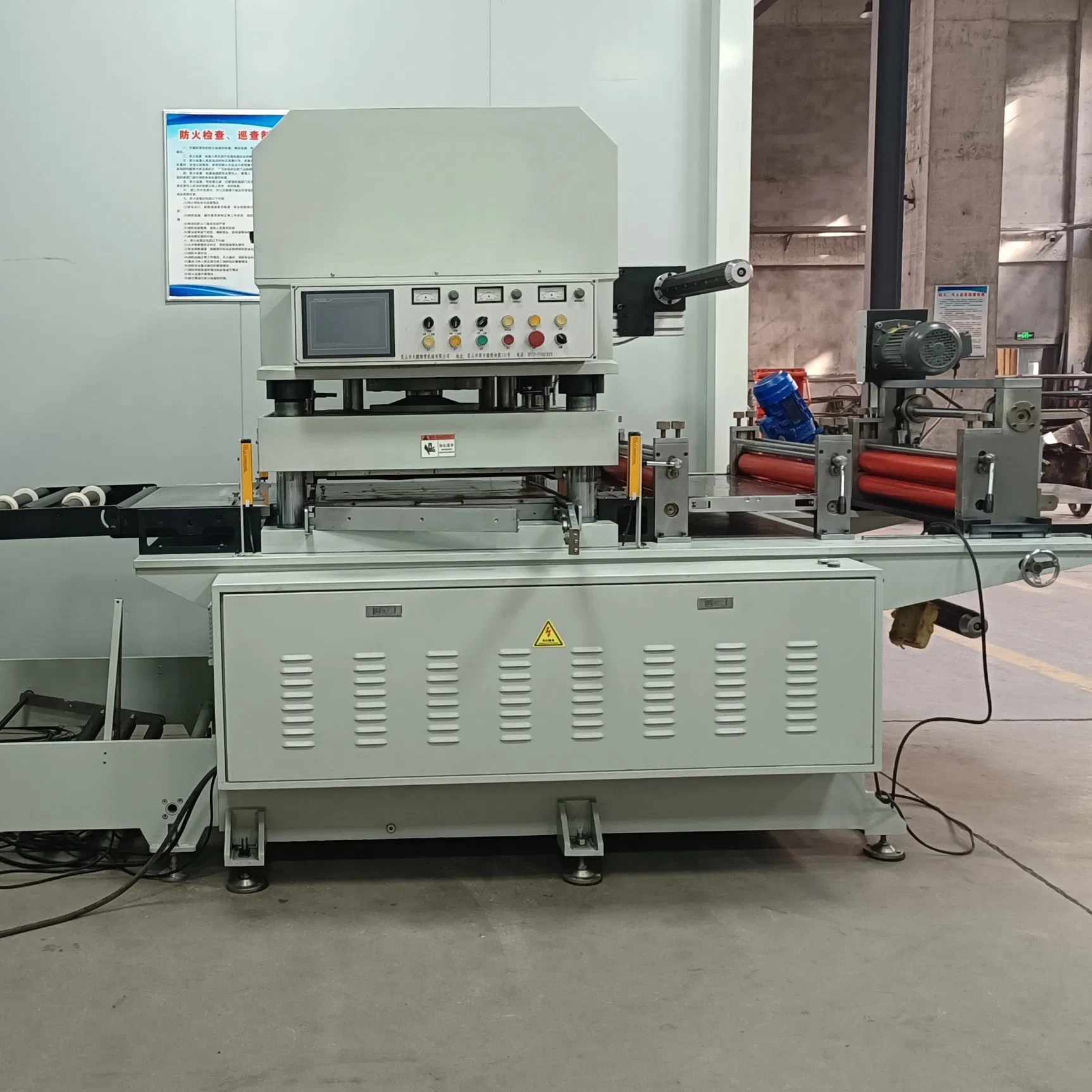 Plastic Roll Cutting Machine Rubber Die Cutting Machine