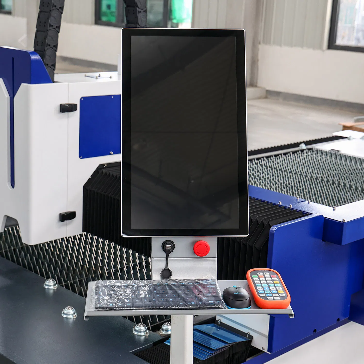 2025 High Efficiency Cut Metal Plate Fiber Laser Cutting Machine Multiple System Languages