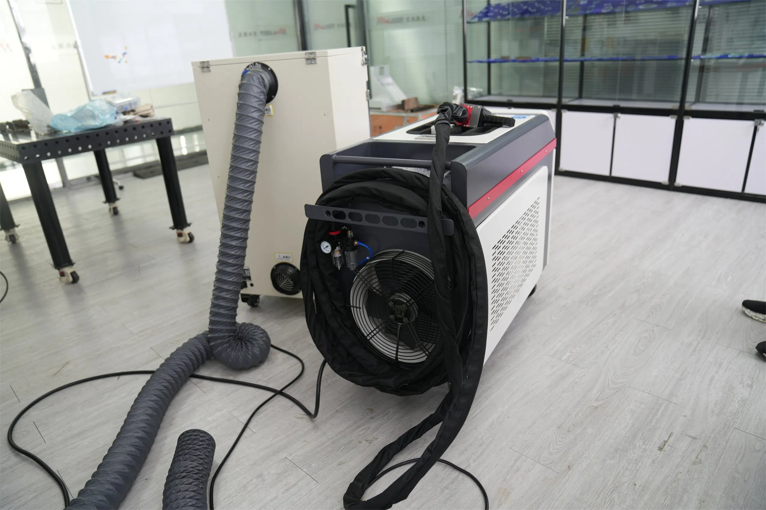 Precision Non-Contact Laser Cleaning System for Glass Restoration Projects