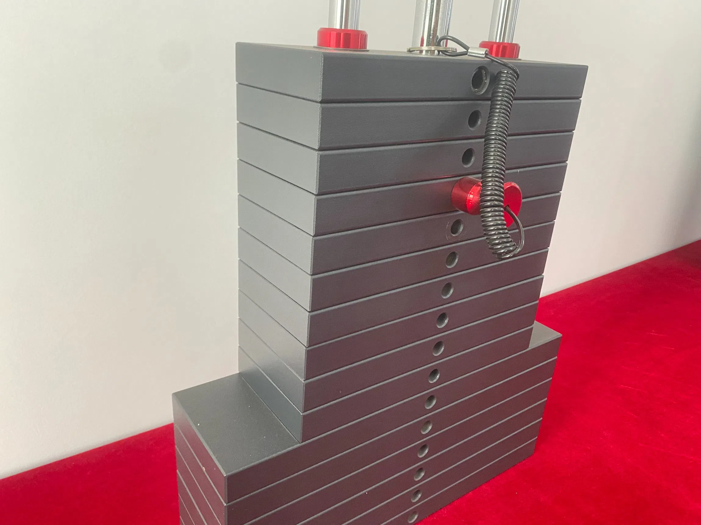 Selectorized Weight Stack System with Steel Guide Rods for Smooth Operation