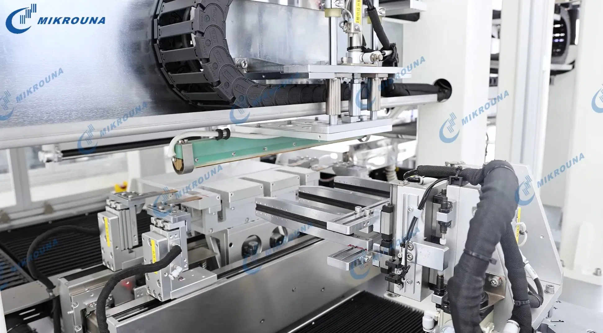EV Manufacturing Lithium Metal Cutting-Stacking System