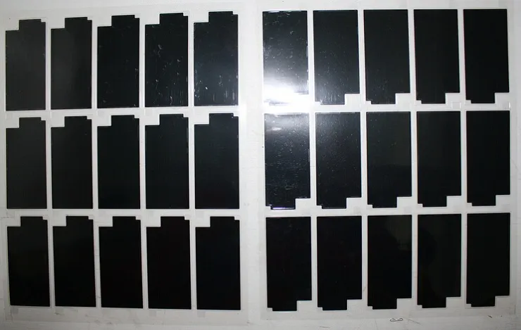 EMI Shielding Foam Gasket Die Cutting Machine - View 2