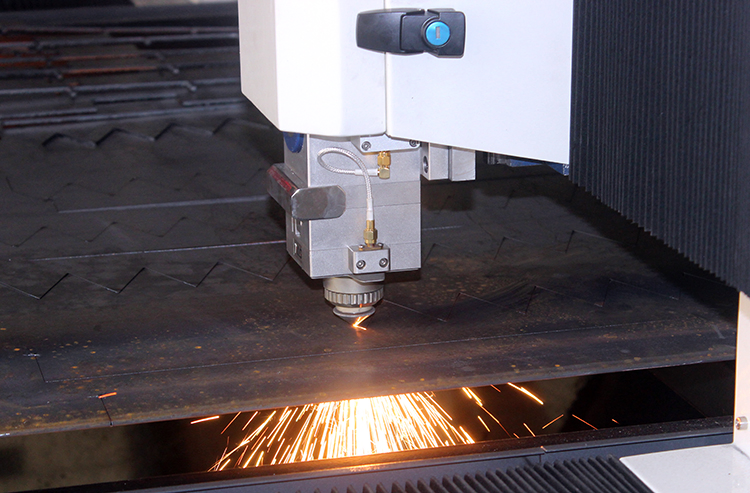 Advanced Fiber Laser Cutting System for Metal Industries