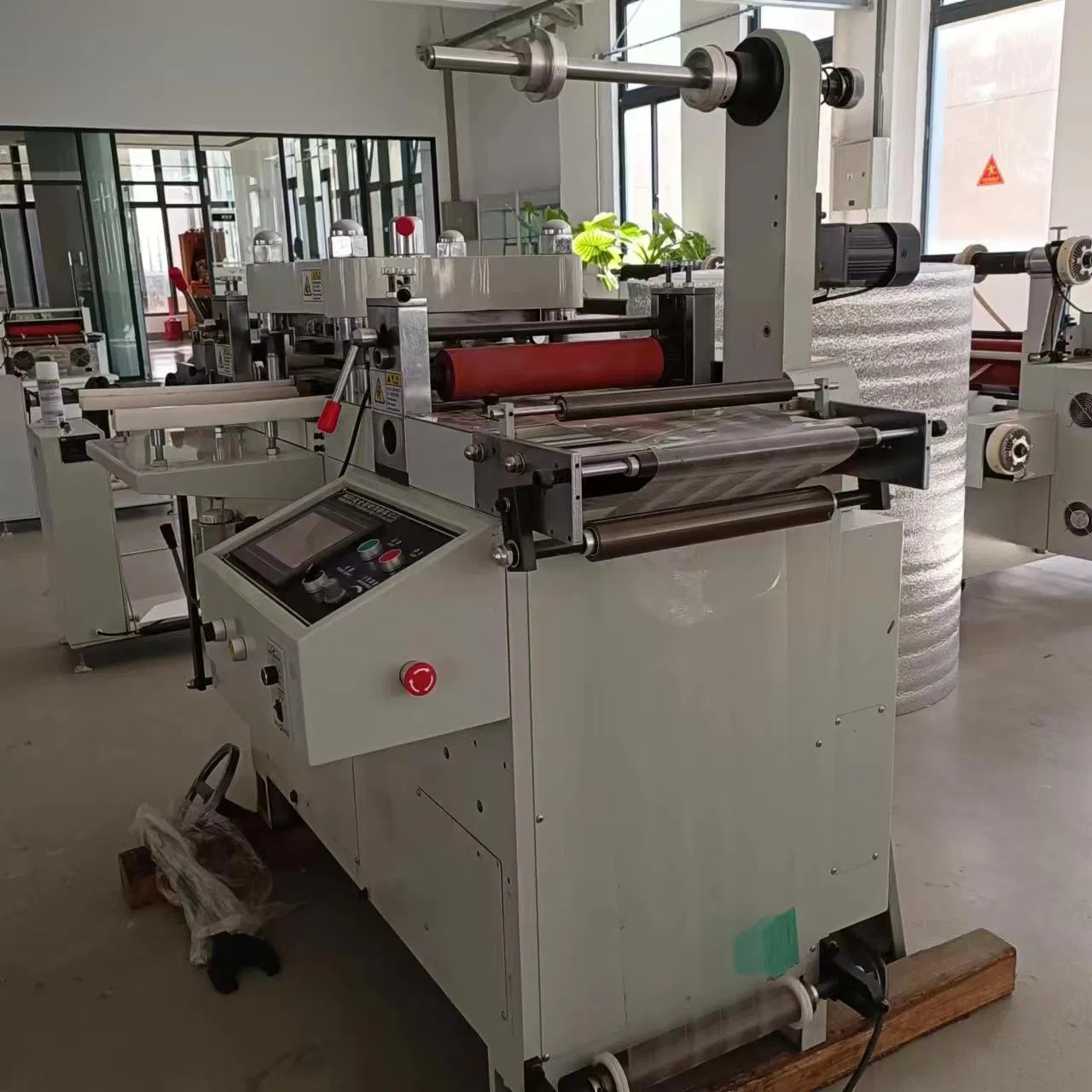 Film Screen Protector Die Cutting Machine Also for Foam (DP-320B)