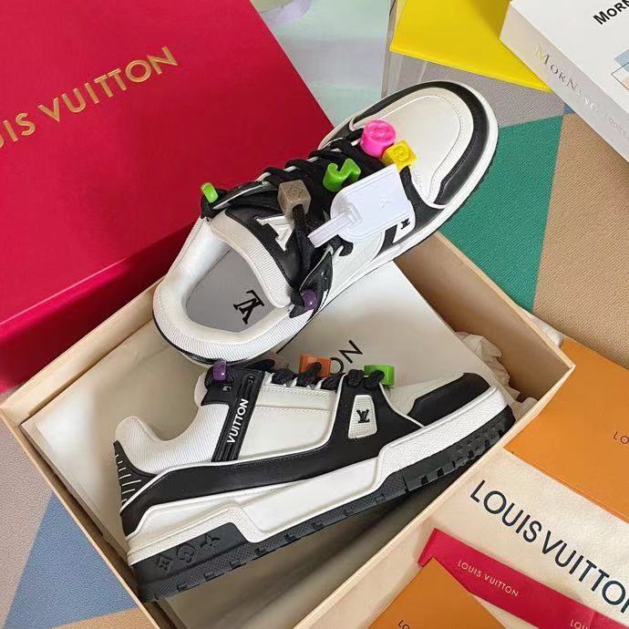 China LV Donkey Brand L Family 23ss Spring and Summer Walking Show Fat Trainer Bread Shoes Skateboard Shoes Casual Couples Exporter, Exporters