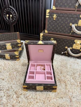 High-Quality LV Style Monogram 2-Tier Jewelry Box, Pink Velvet Lined Hard Case Storage Trunk Supplier, Products