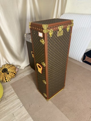Famous Classic Monogram Tall Jewelry Cabinet Luxury Tall Jewelry Storage Trunk Manufacturer, Factory