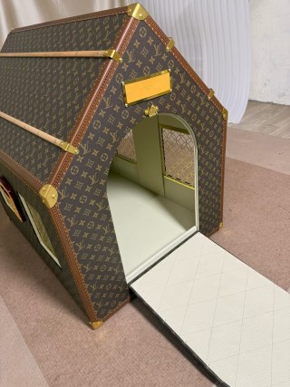 Wholesale Luxury Monogram Pet House - Designer Dog/Cat Villa with Ramp & Window Manufacturer, Supplier