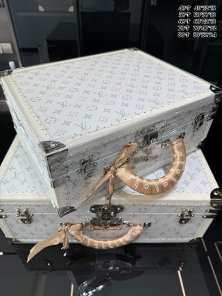 China [Copy] Louis Vuitton Style White Monogram Hard Case Trunk Suppliers, Factories