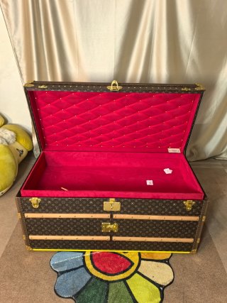 High-Quality Classic Monogram Double-Door Trunk Coffee Table - Official Red Velvet Interior Supplier, Products