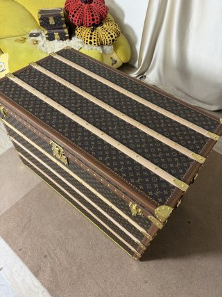 China Large Classic Monogram Coffee Table Trunk Luxury Storage Furniture Manufacturer, Exporter