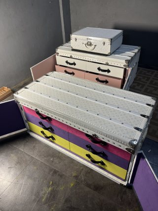 High-Quality Polar White Monogram 6-Drawer Trunk Coffee Table Manufacturer, Service