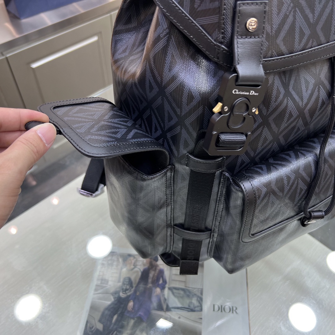 High-Quality New! Dior (Dior D2440) backpack ~  Product, Service
