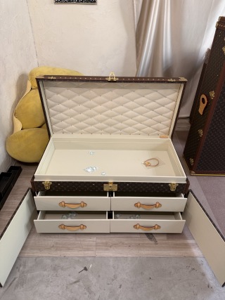 China Classic Monogram Double Door Coffee Table Trunk Luxury Storage Furniture Manufacturer, Factory