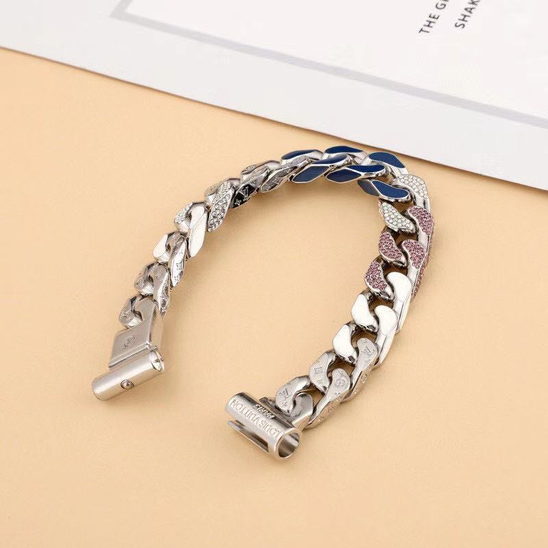 High-Quality The Chain Links Patches bracelet combines Swarovski crystals and enamel, Shape the overlapping and staggering of grommets and elliptical rings, showing the collision and fusion of materials Manufacturer, Suppliers