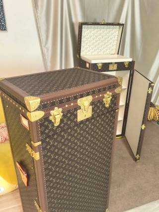 Famous Luxury Monogram Tall Storage Cabinet - Red Velvet / Off-White Interior Options Manufacturer, Exporters