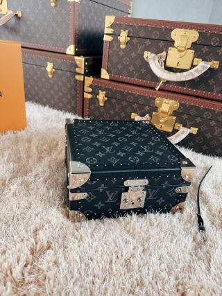 High-Quality Handcrafted LV Inspired Black Monogram Jewelry Storage Trunk, Premium Hard Case Supplier, Service