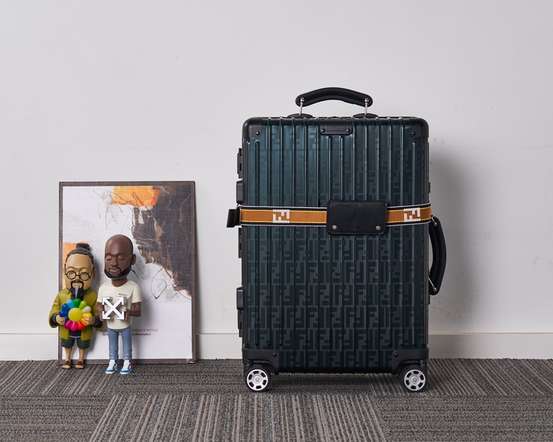 High-Quality Fendi teamed up with Rimow.a to launch limited luggage. Suppliers, Products