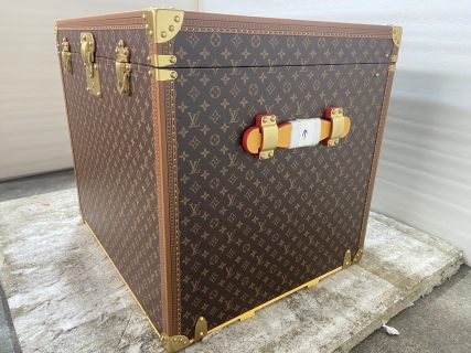 Wholesale M4700FCJ  LV-Style Monogram Square Storage Trunk | Vintage Hard Trunk Coffee Table Exporter, Exporters