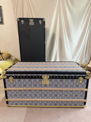 Famous LV Style 1854s Monogram Coffee Table Trunk (Black Lining) Manufacturers, Factories