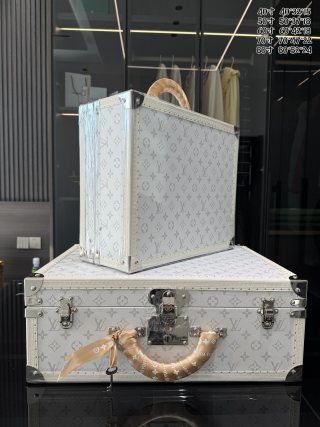 China [Copy] Louis Vuitton Style White Monogram Hard Case Trunk Suppliers, Factories