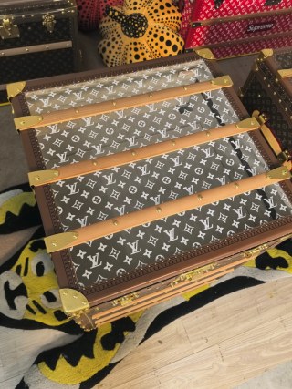 High-Quality  Louis Vuitton Monogram Vinyl Record Cabinet – Classic Monogram with Off-White Interior Manufacturers, Factory