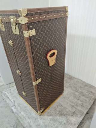 Best Louis Vuitton Style Monogram Double-Door Vertical Hard Case Storage Trunk Manufacturers, Exporter