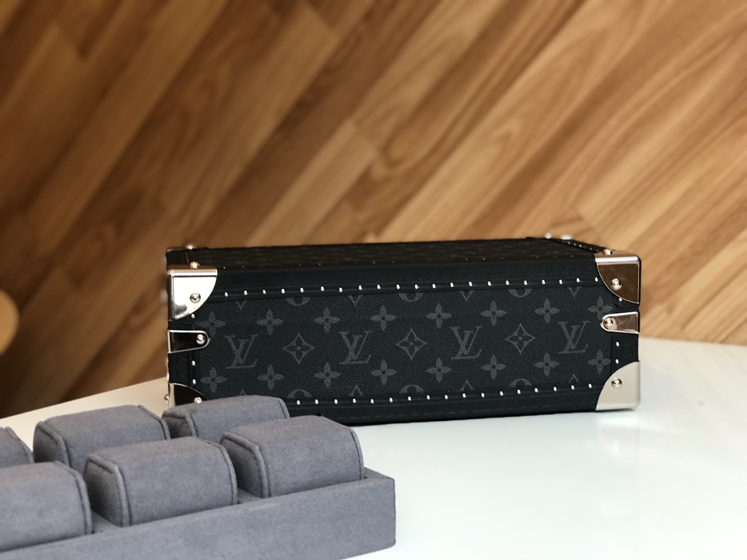 High-Quality The M4700B 8-pack watch made of classic Monogram canvas Factory, Product