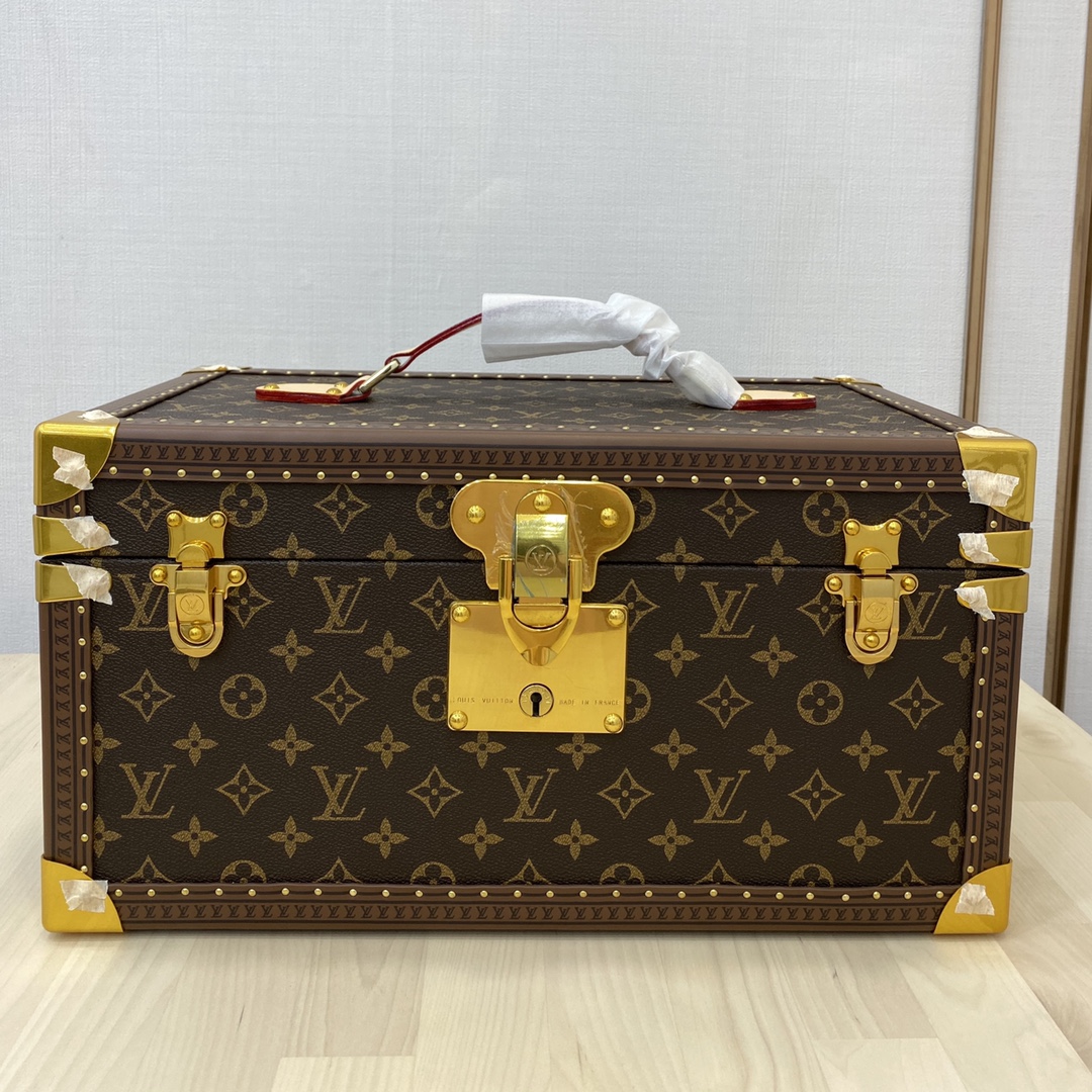 Best Monogram canvas makeup box hides a mirror Exporter, Service