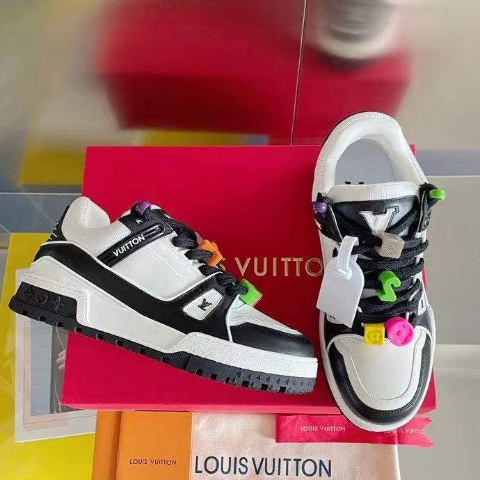 China LV Donkey Brand L Family 23ss Spring and Summer Walking Show Fat Trainer Bread Shoes Skateboard Shoes Casual Couples Exporter, Exporters