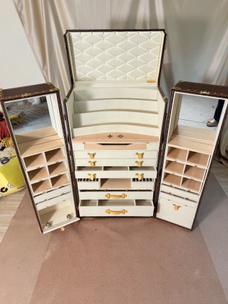 High-Quality Classic Monogram Malle Vaisellier Trunk Cabinet Supplier, Factory