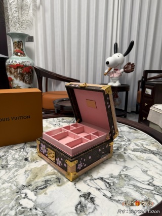 China Louis Vuitton Style Cherry Blossom Hard Case Jewelry Bo Product, Products