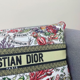 China Christian Dior Cabinet de la Mer Series Embroidered Lumbar Cushion Supplier, Product