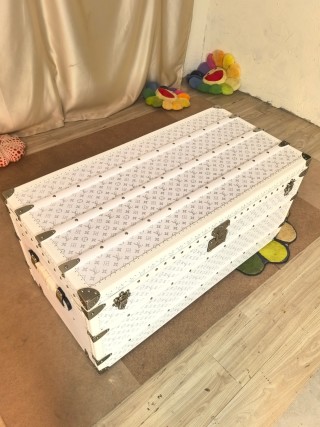 High-Quality Classic White Monogram Trunk Coffee Table - Official Black Interior Factories, Exporter