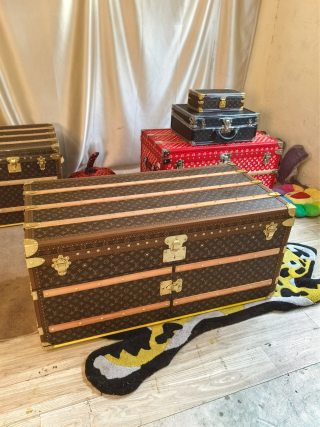 Famous Luxury LV Style Monogram Trunk Coffee Table High-End Storage Furniture Suppliers, Exporter