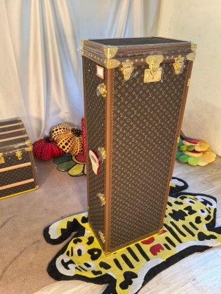 Wholesale LV Monogram Jewelry Cabinet Trunk (Custom Violet Lining) Suppliers, Service