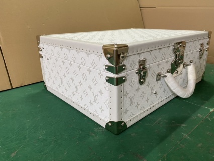 Best Louis Vuitton Briefcase Hard Case (M4700ZX) – White Monogram Canvas Manufacturer, Products