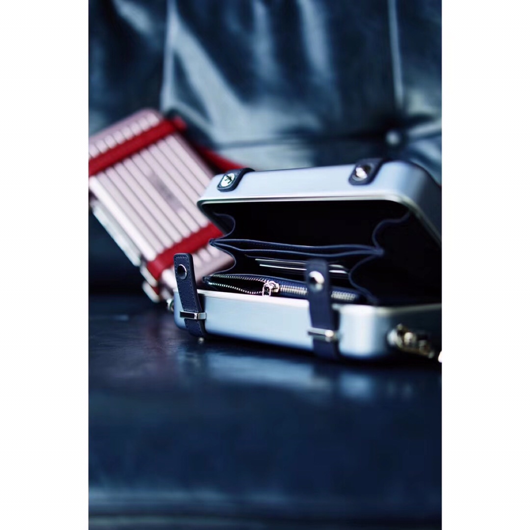 Best Dior x Rimowa limited edition joint aluminum-magnesium alloy satchel/clutch bag Exporter, Product