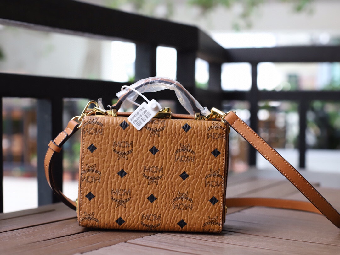 High-Quality MC Original Berlin Visetos Crossbody Bag Brown Suppliers, Exporters