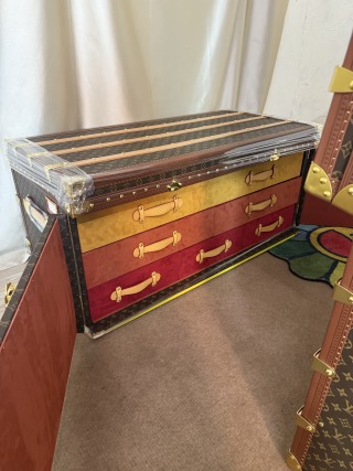 China LV Style Monogram 6-Drawer Coffee Table Trunk (Official Color-Block Lining) Factories, Exporters