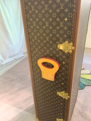 China Luxury Large Monogram Jewelry Armoire - High-Capacity Storage Cabinet Suppliers, Exporters