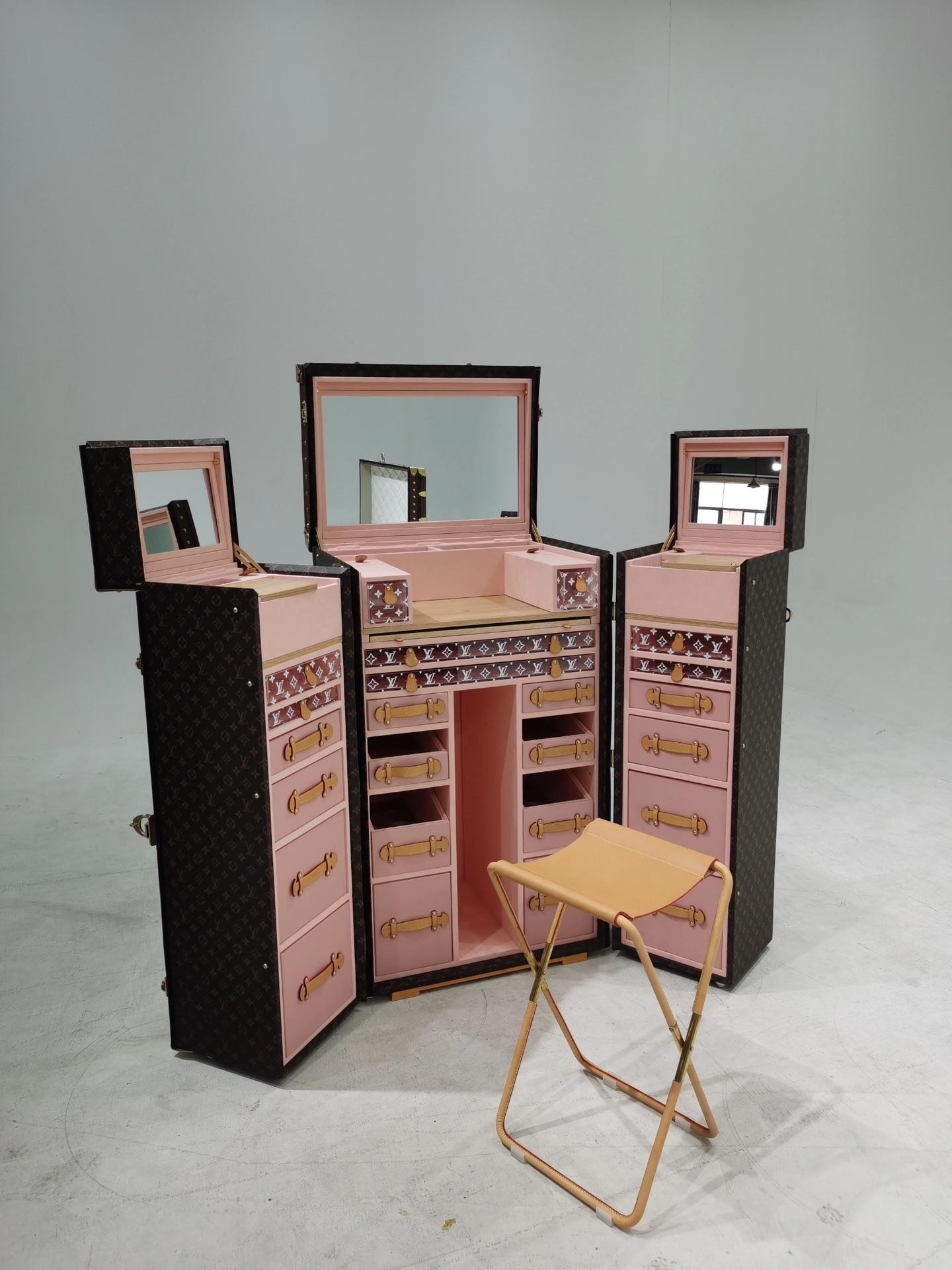 Cosmetic Case Image