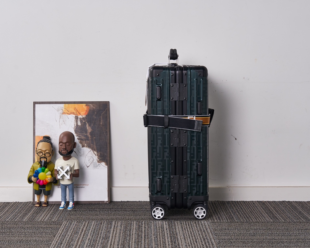 High-Quality Fendi teamed up with Rimow.a to launch limited luggage. Suppliers, Products