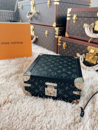 High-Quality Handcrafted LV Inspired Black Monogram Jewelry Storage Trunk, Premium Hard Case Supplier, Service