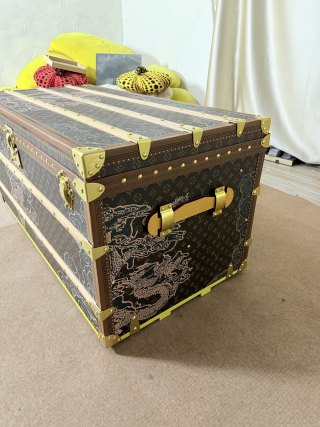 Wholesale Classic Monogram Coffee Table Trunk with Auspicious Dragon Graffiti | Luxury Vintage Storage Furniture Supplier, Exporter