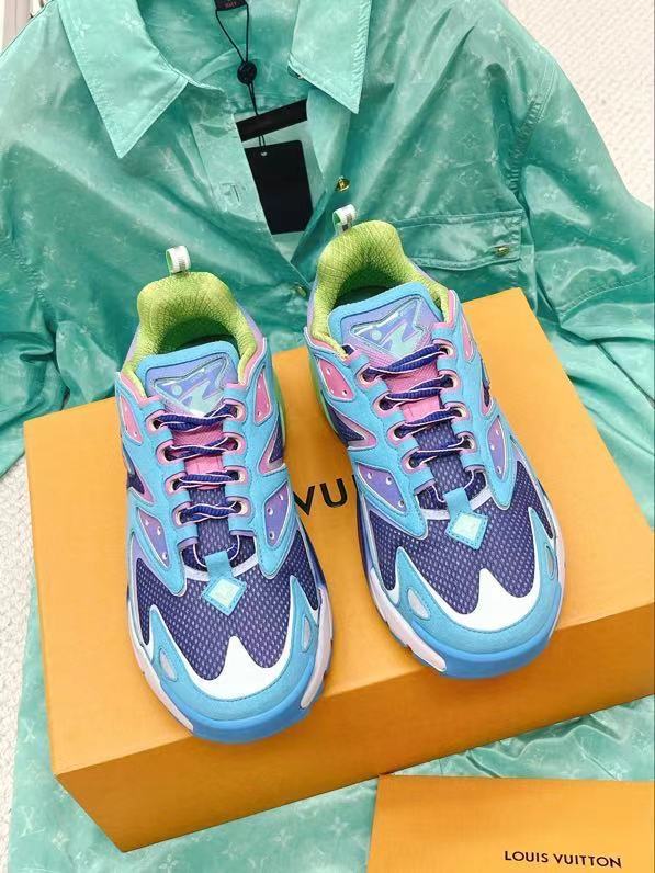 China Louis Vuitton LV2022 Men's Wear Show introduced LV Runner Tatic sneakers: mesh fabric mixed with cow leather, Interpreting the design essence of running shoes Exporter, Products