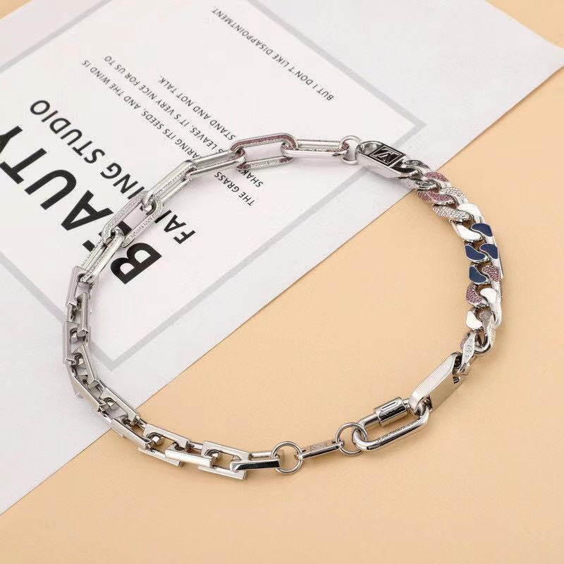 High-Quality The Chain Links Patches bracelet combines Swarovski crystals and enamel, Shape the overlapping and staggering of grommets and elliptical rings, showing the collision and fusion of materials Manufacturer, Suppliers